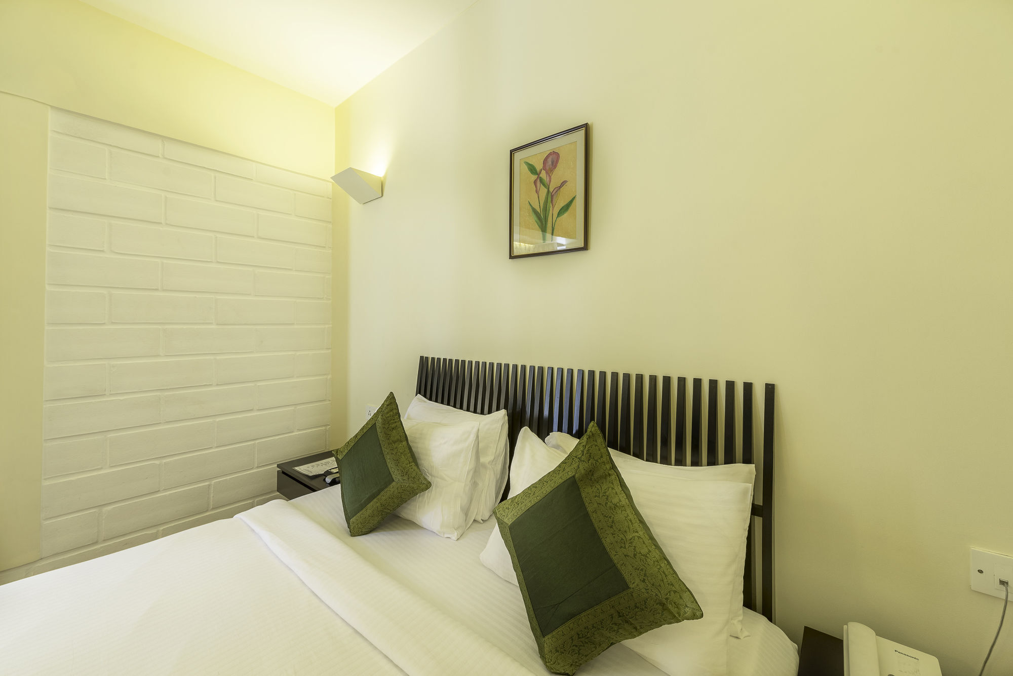 Treebo Trend Spektrum Suites Mysore Exterior photo